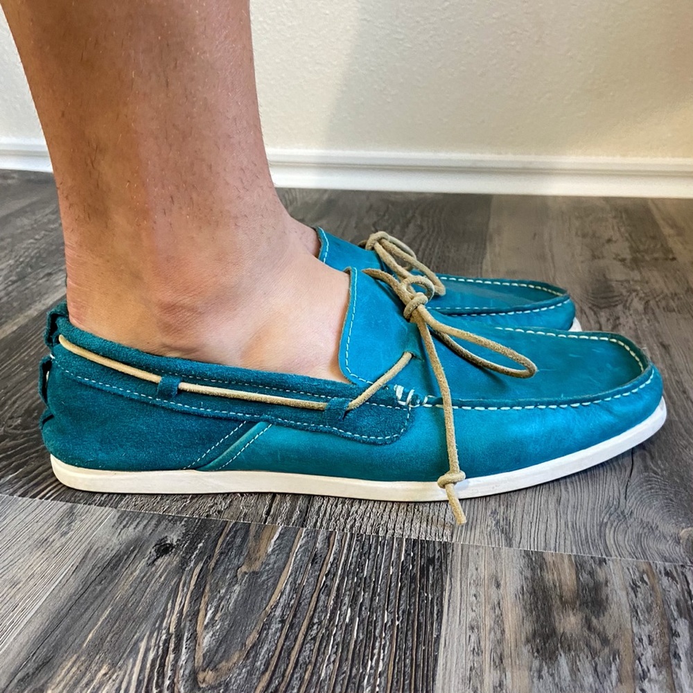 *SOLD* GBX The Buckle mens loafer slip on shoes